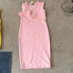 Chic Pink V-Neck Midi Dress